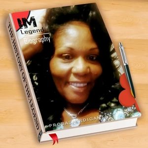 Meet your Posher, Felicia